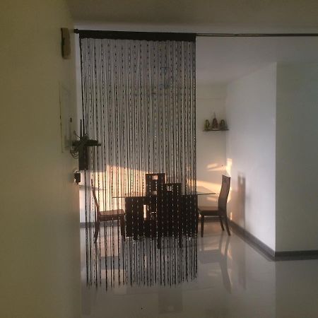 Poonam Hieghts Bed & Breakfast Mumbai Exterior photo