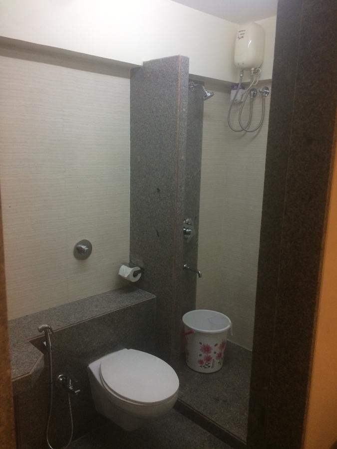 Poonam Hieghts Bed & Breakfast Mumbai Exterior photo